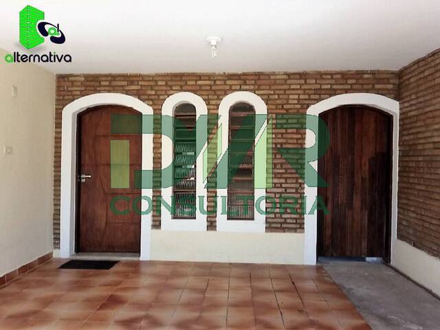 #111 - Casa para Venda em Taubaté - SP - 2