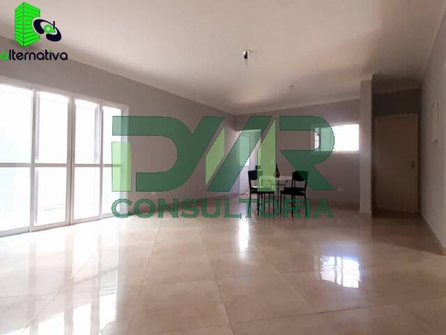 Sobrado para Venda em Caçapava - 4