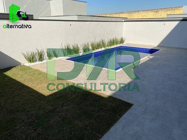 #249 - Casa para Venda em Caçapava - SP - 2
